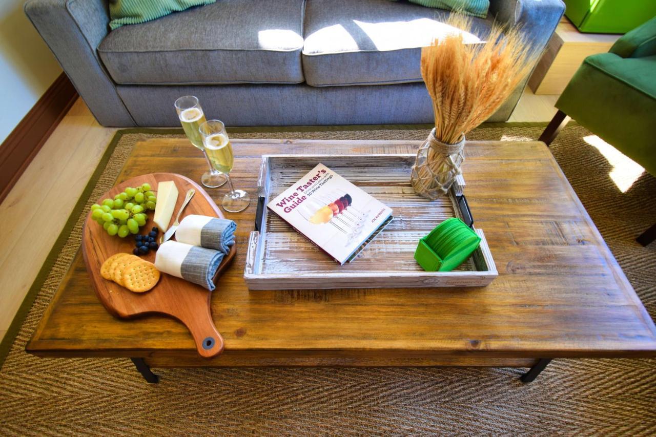 Peppertree Lane Ranch -- Seven-acre Ranch In The Heart Of Wine Country Resort *