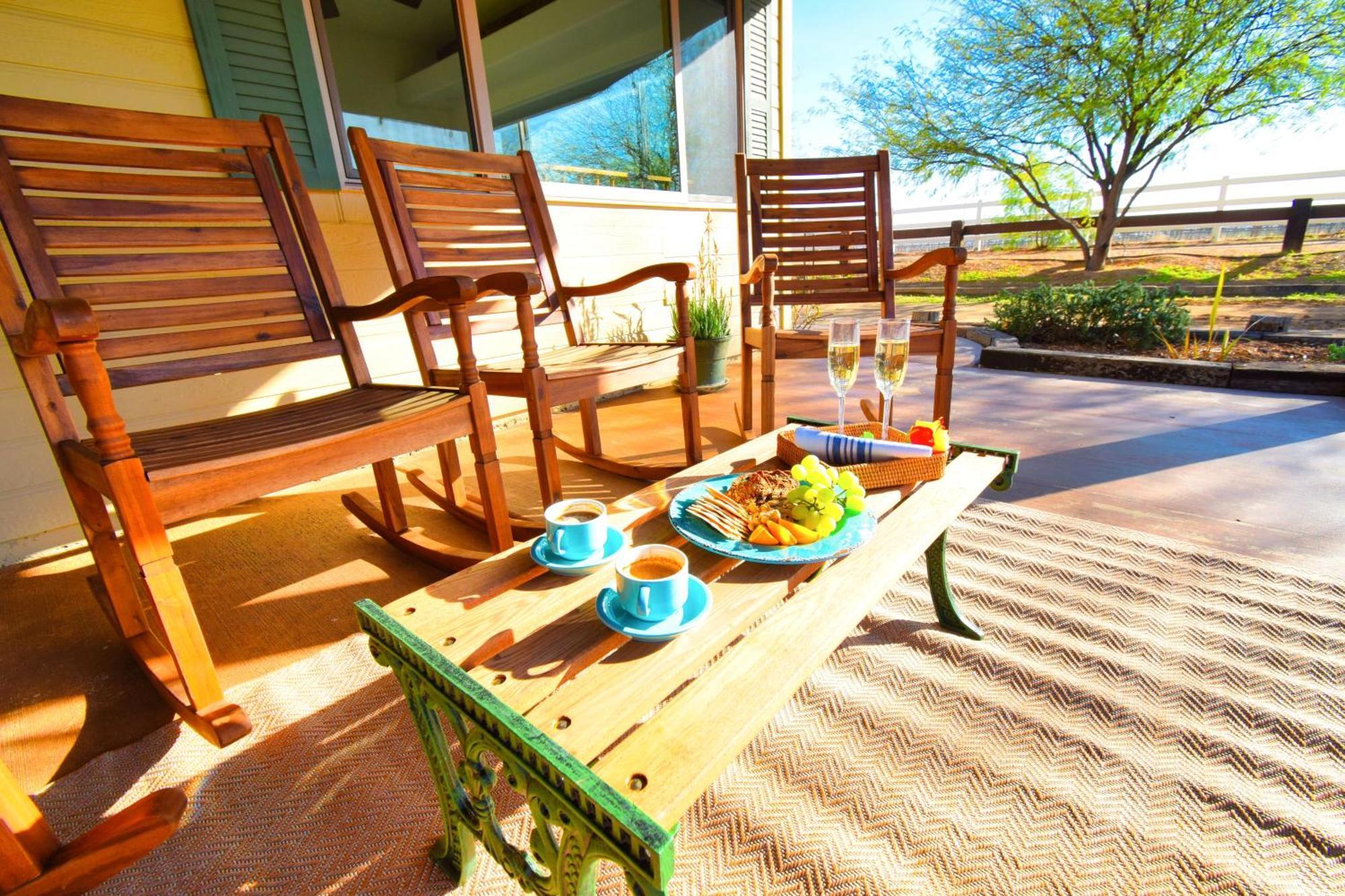 Peppertree Lane Ranch -- Seven-acre Ranch In The Heart Of Wine Country Resort Temecula