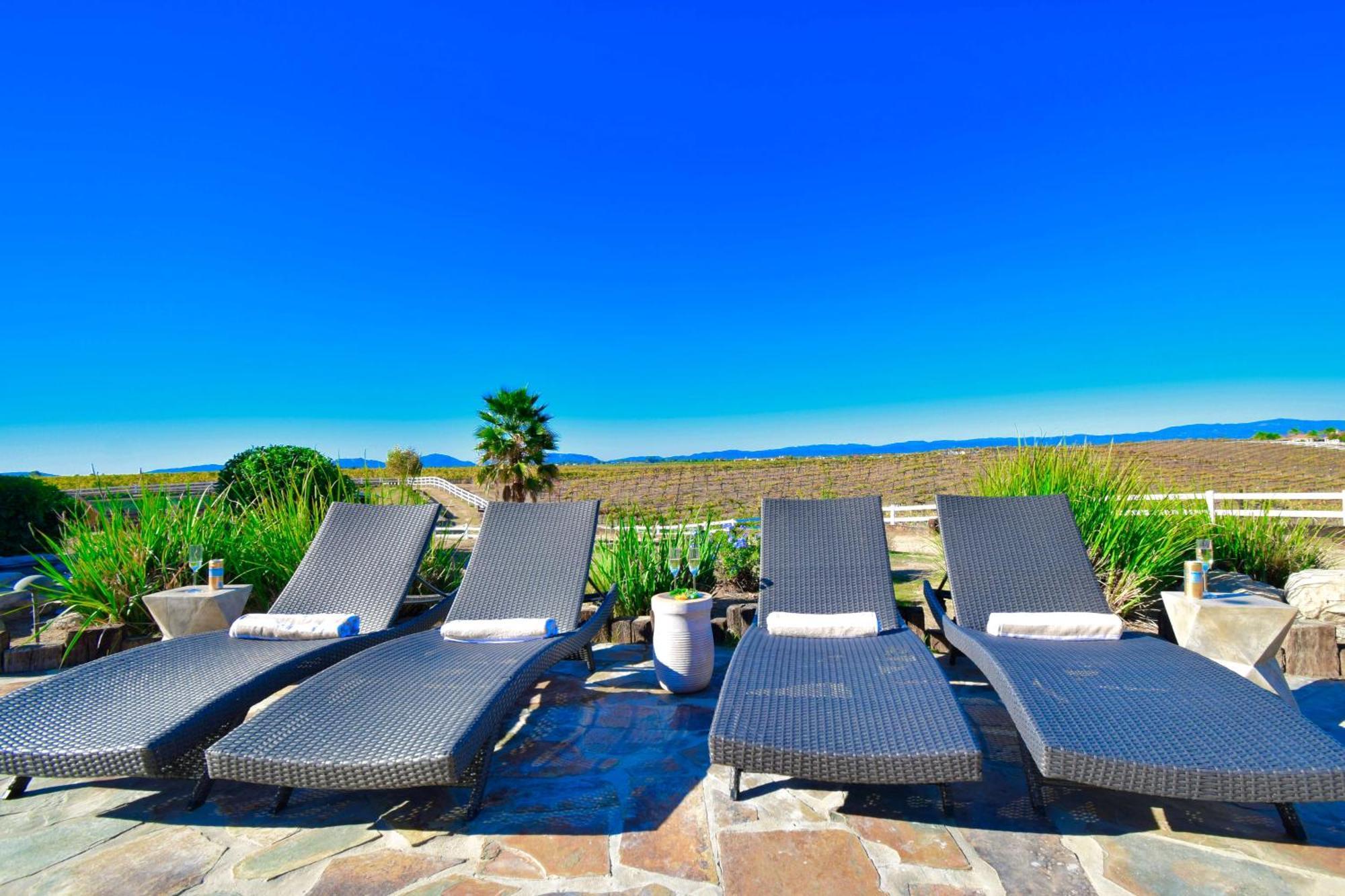 Resort Peppertree Lane Ranch -- Seven-acre Ranch In The Heart Of Wine Country