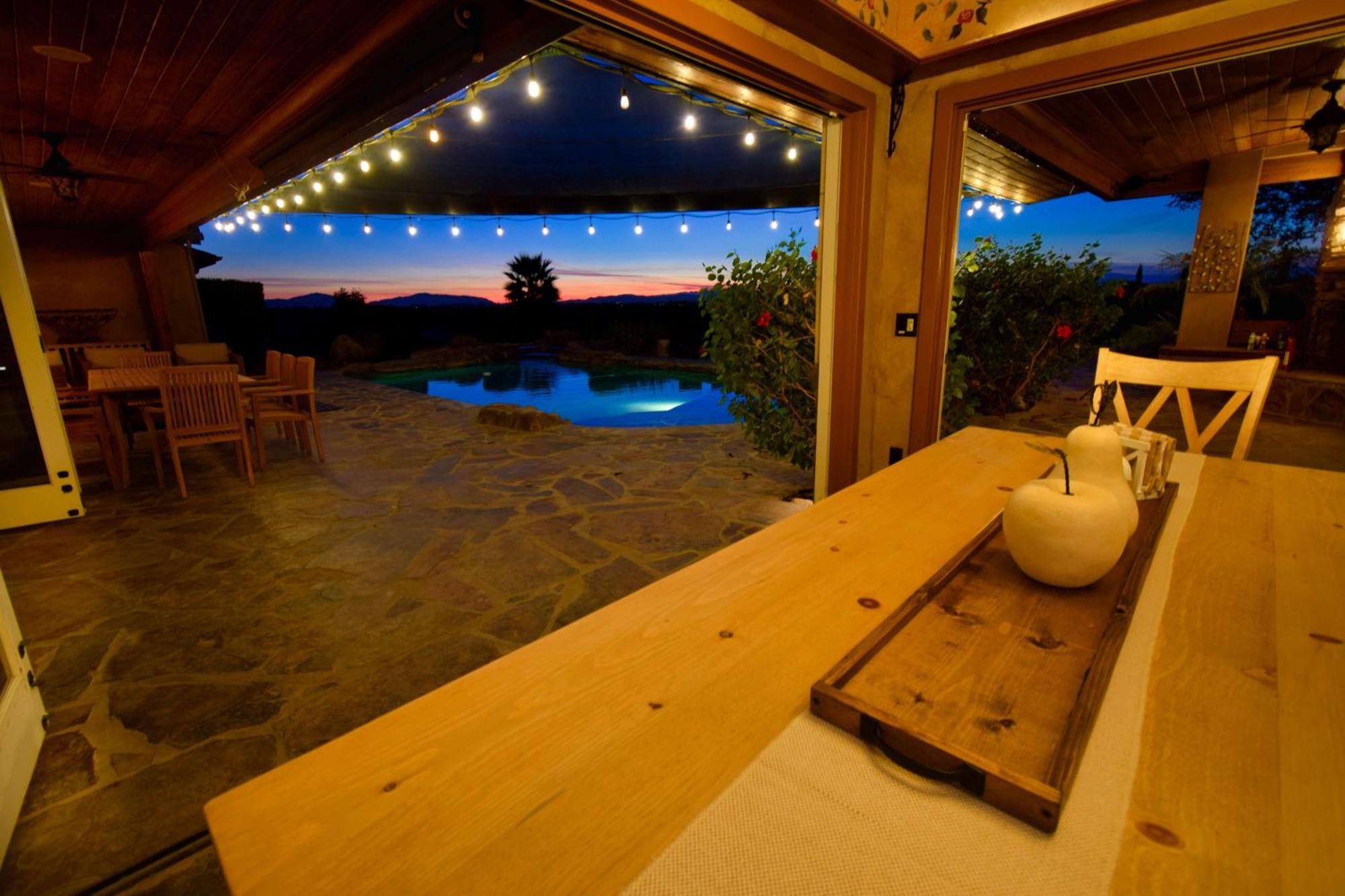 Resort Peppertree Lane Ranch -- Seven-acre Ranch In The Heart Of Wine Country *