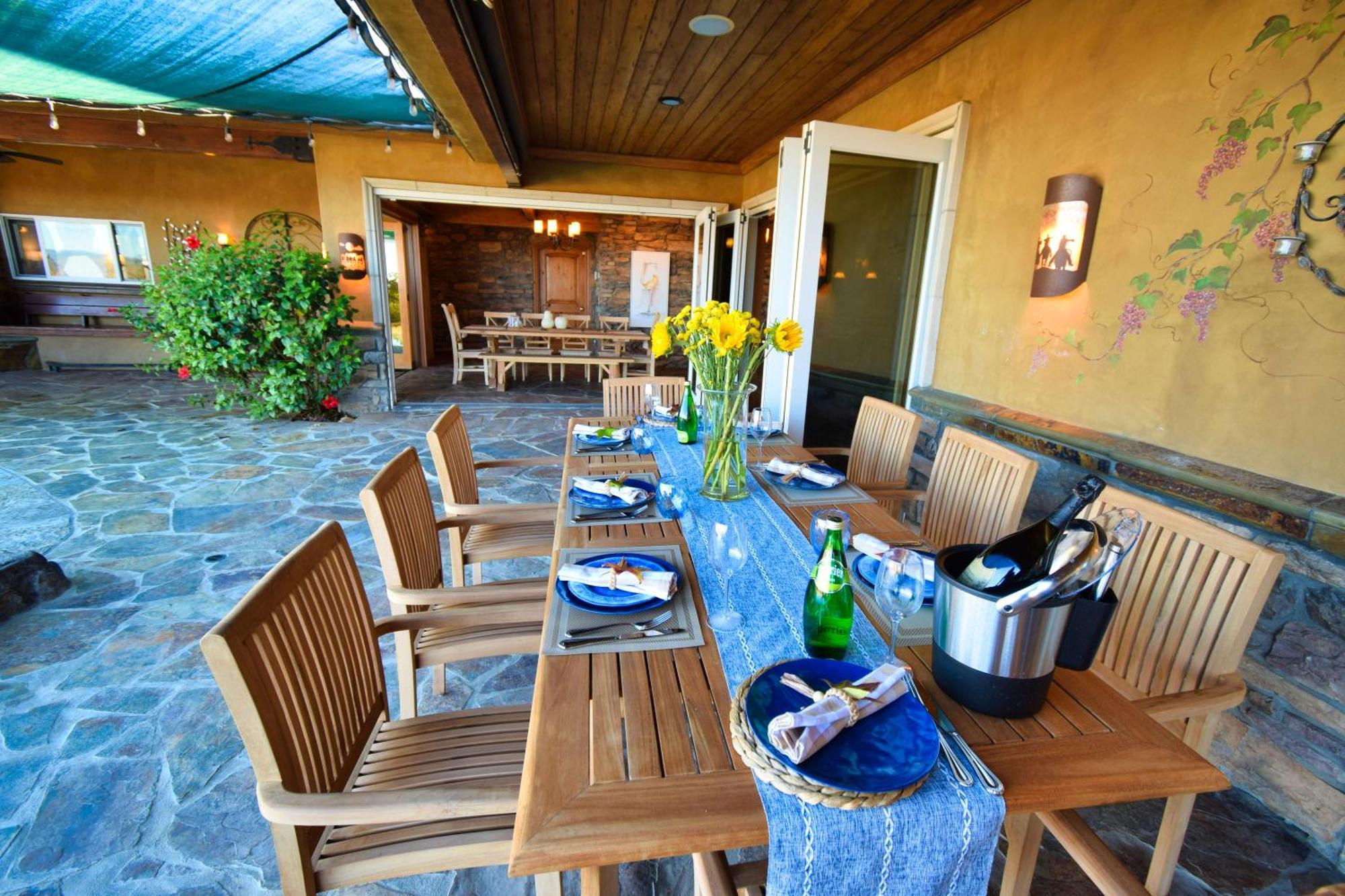 Resort Peppertree Lane Ranch -- Seven-acre Ranch In The Heart Of Wine Country Temecula