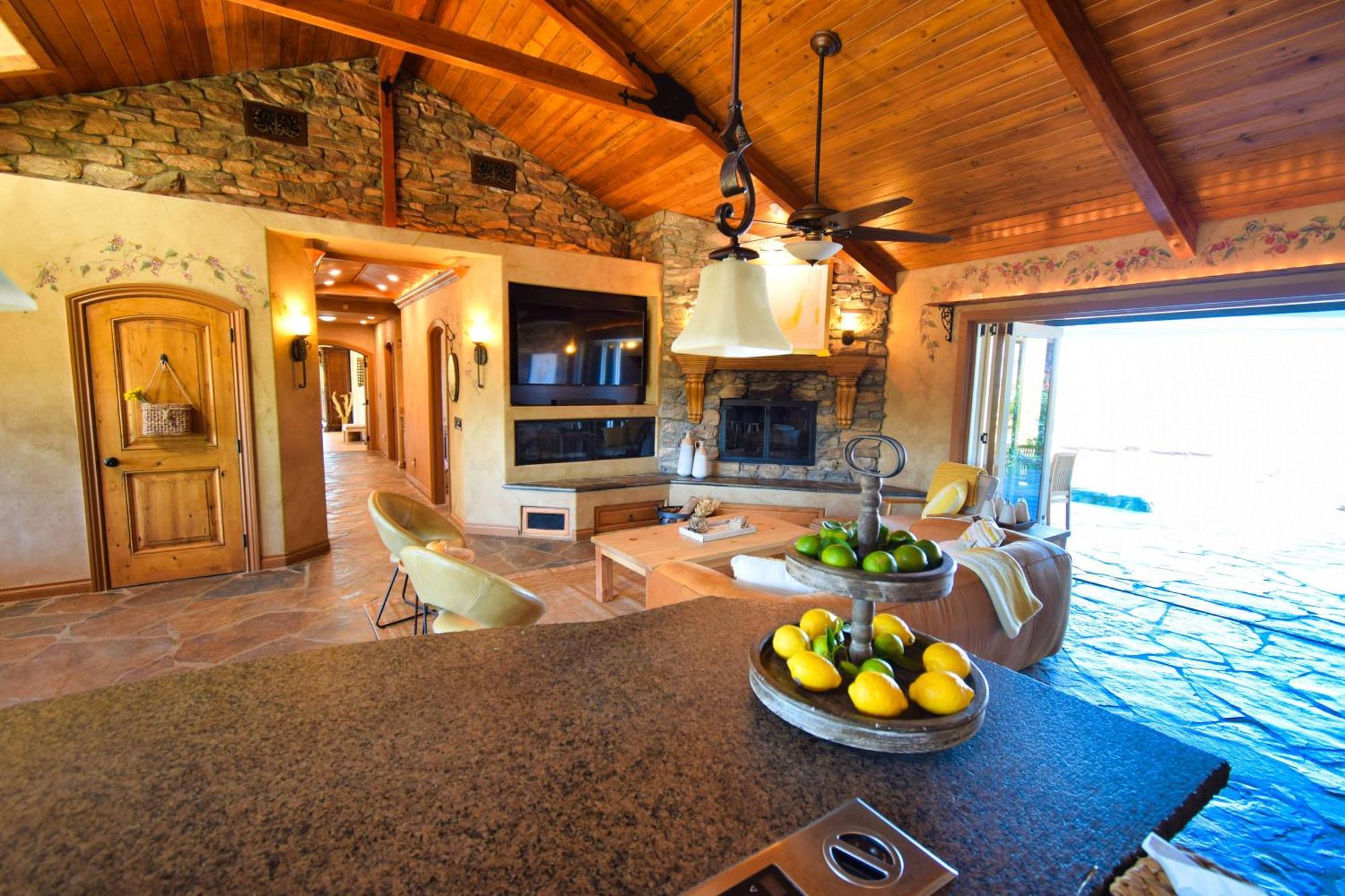 Peppertree Lane Ranch -- Seven-acre Ranch In The Heart Of Wine Country * Temecula